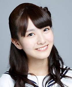 250px-2013年乃木坂46プロフィール_柏幸奈_2