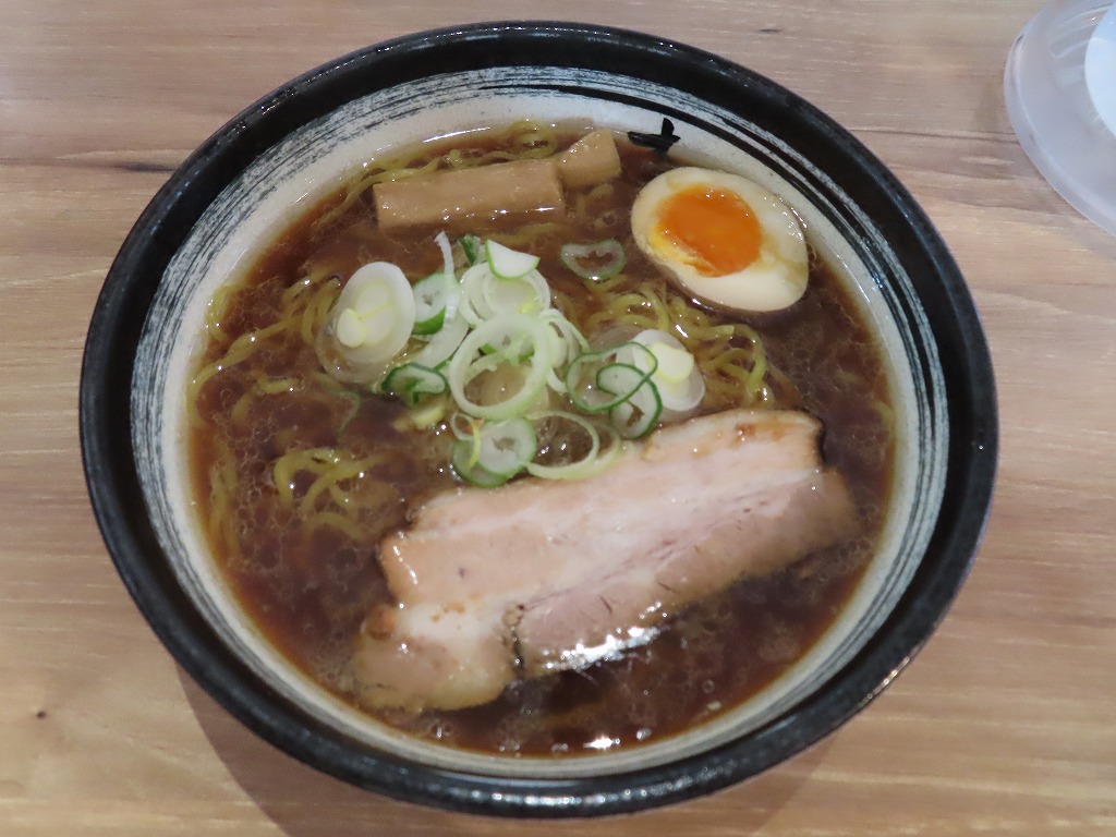 西区の人気ラーメン店 木蓮 で札幌みそと醤油ラーメン 営業時間変更情報アリ 旅 食 酒 そして猫 西区の人気ラーメン店 木蓮 で札幌みそと醤油ラーメン 営業時間変更情報アリ 旅 食 酒 そして猫
