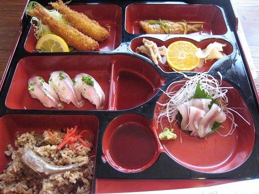 １０月から１１月中旬までの限定 むかわ町のししゃもを堪能できる 灯泉房 さんへ 旅 食 酒 そして猫