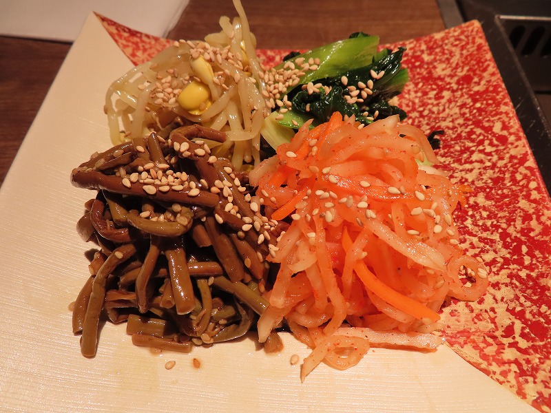 白石区の大人気店 焼き肉さんか亭 ランチもいいけどたまにはお酒を飲みながら 旅 食 酒 そして猫