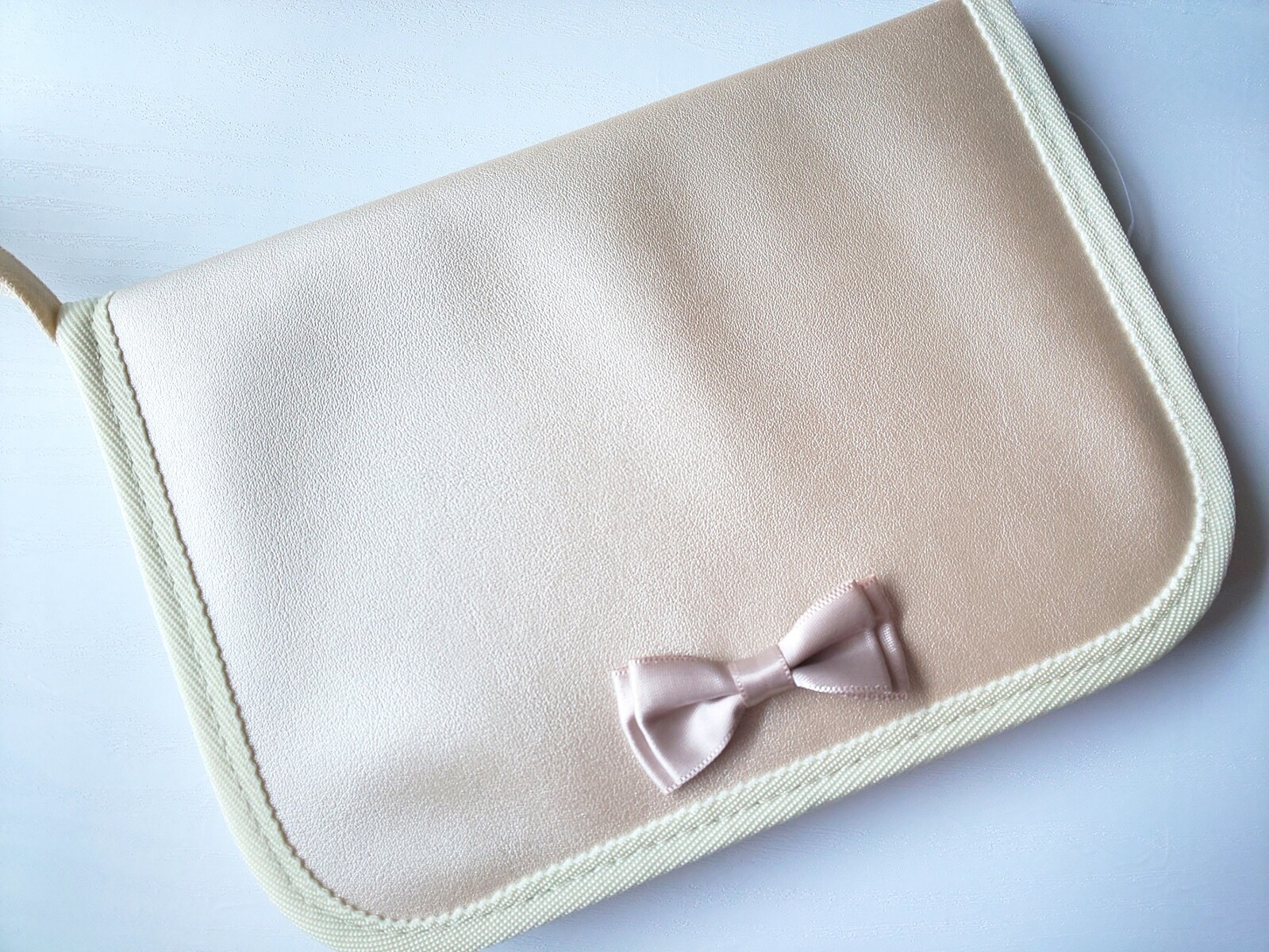 持ち歩きポーチのセットアップと海外購入品の文具 寄り道が近道