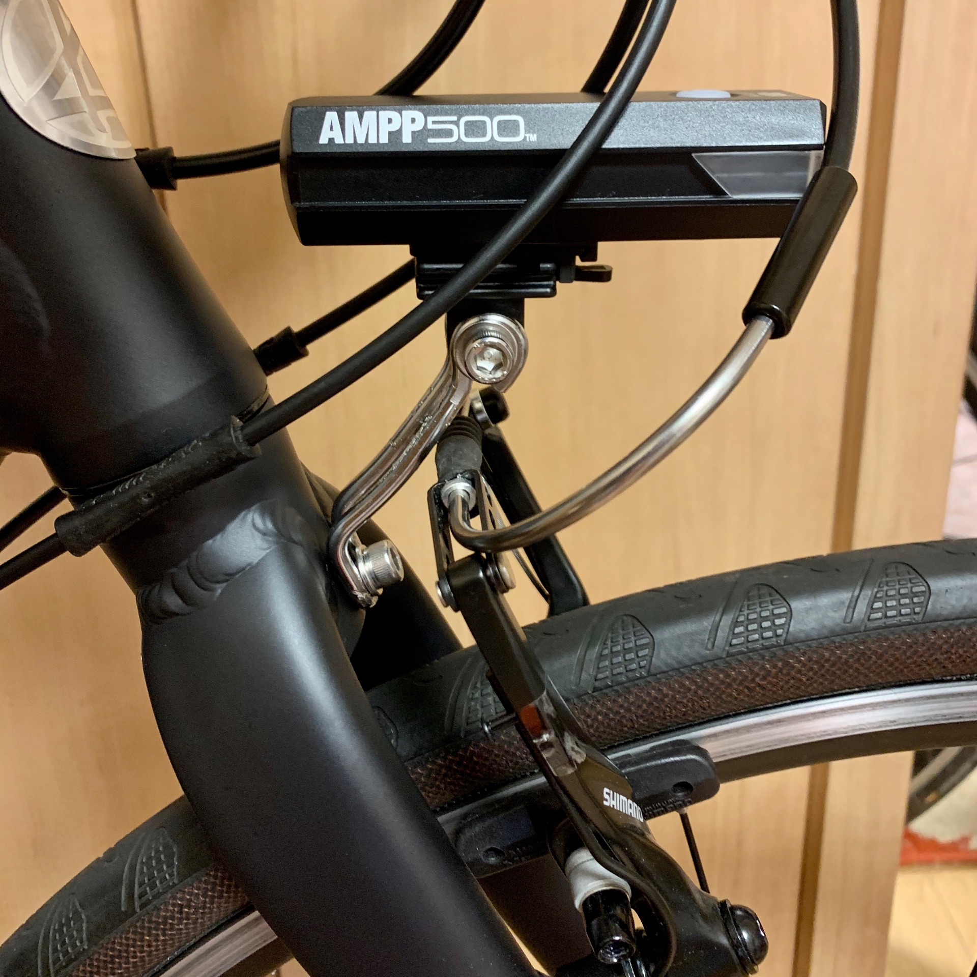 キャットアイのアンプ500とセンターフォークブラケット Tomocibiのポタリングetc 日記