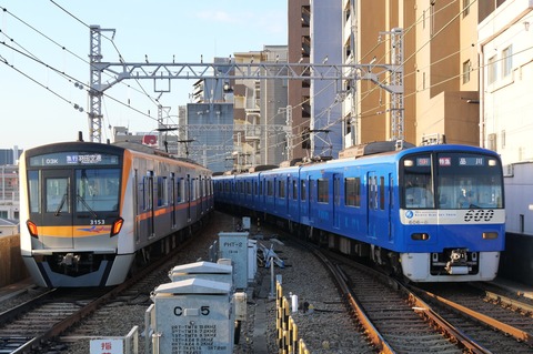 P1005610