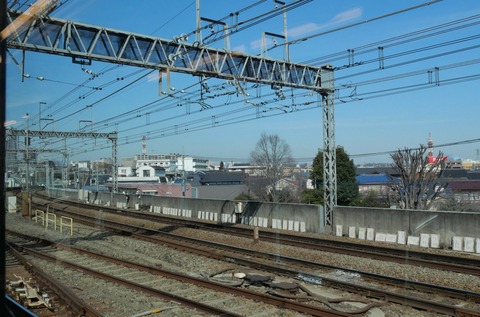 P1007546