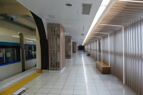P1570357