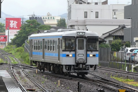 後免駅に到着する4219D