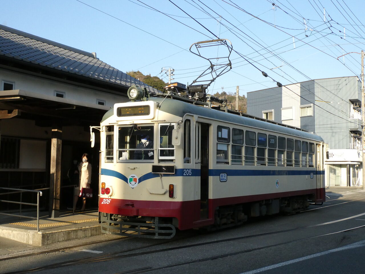 行先方向板　とさでん交通 ごめん／いの ごめん」「いの」路面電車の方向板、あなたに書いてほしい とさ