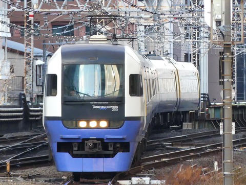 特急［新宿さざなみ１号］