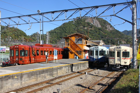 富士山麓電気鉄道 クモハ6702 (富士急6000系) 車両ガイド