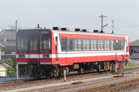 654102db-s.jpg
