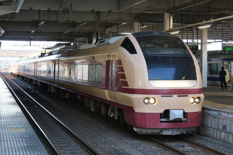 P1006833