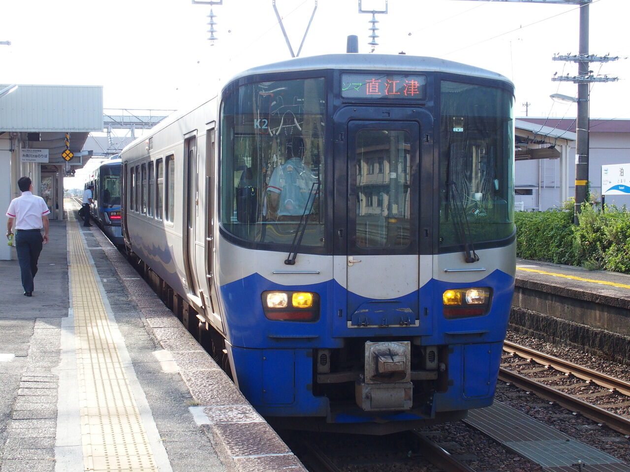 あいの風とやま鉄道の521系1000番代AK21編成で「開業10周年記念