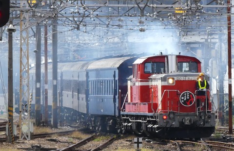 P1600678