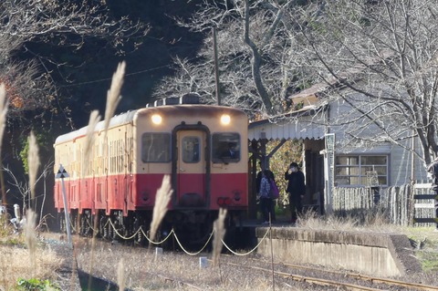 18A キハ200系3連(月崎駅)2023.12.9