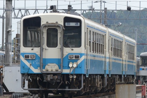P1350686