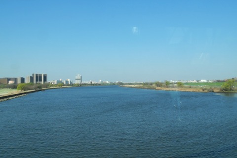 P1008047