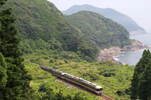 2015.8.12 キハ85(波田須)