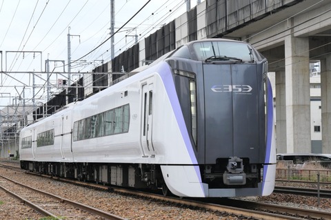 P1008932