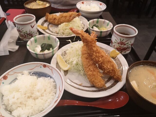 巣鴨 ときわ食堂 エビフライが美味い 食べ歩きもお買物も楽しいおばあちゃんの原宿 食いしん坊tomo のハピ ラキ Blog 巣鴨 ときわ食堂 エビフライが美味い 食べ歩きもお買物も楽しいおばあちゃんの原宿 食いしん坊tomo のハピ ラキ Blog