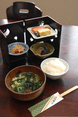 朝食