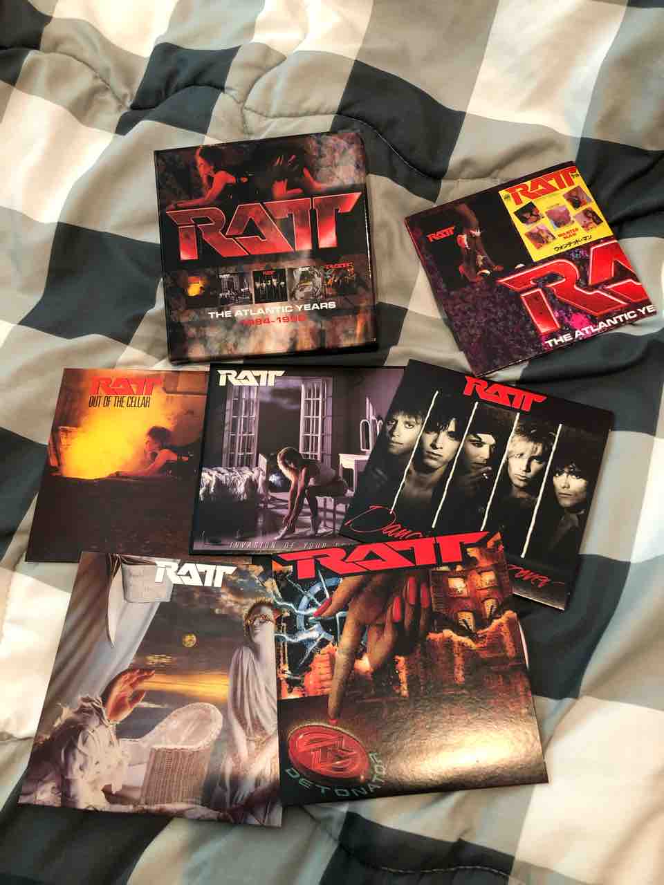 y*p様 ラット RATT デビュー盤 40周年記念盤 おまけ付き ラット RATT デビュー盤 40周年記念盤 おまけ付き