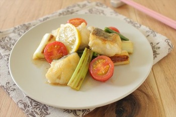 タラと長ねぎのレモン醤油炒め (11)_R