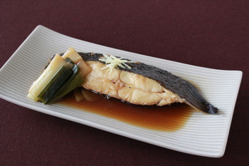 カレイの煮付け(横） (2)