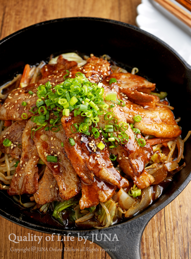 豚バラ肉でジンギスカン風スキレット焼き、娘が揚げたあじフライ