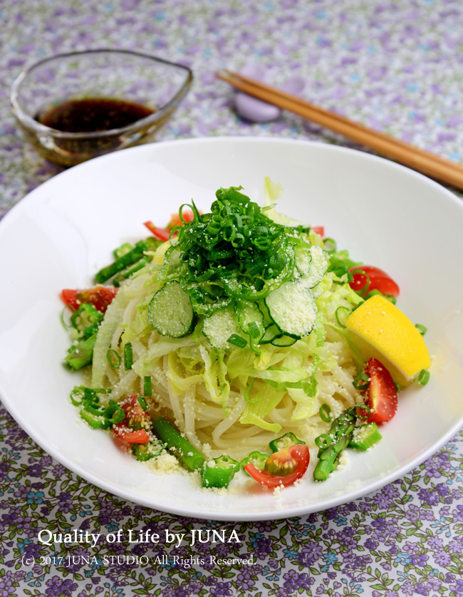 朝ベジさっぱり冷製うどん / 朝どれ野菜
