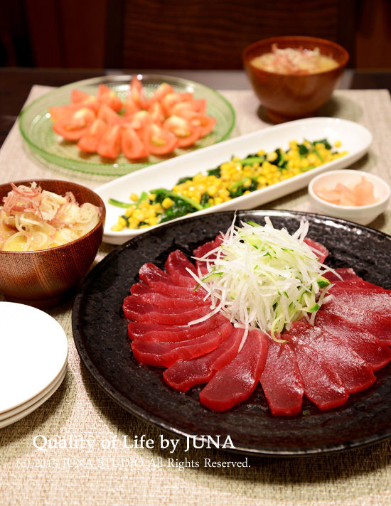 刺身、カレーなどあれこれと