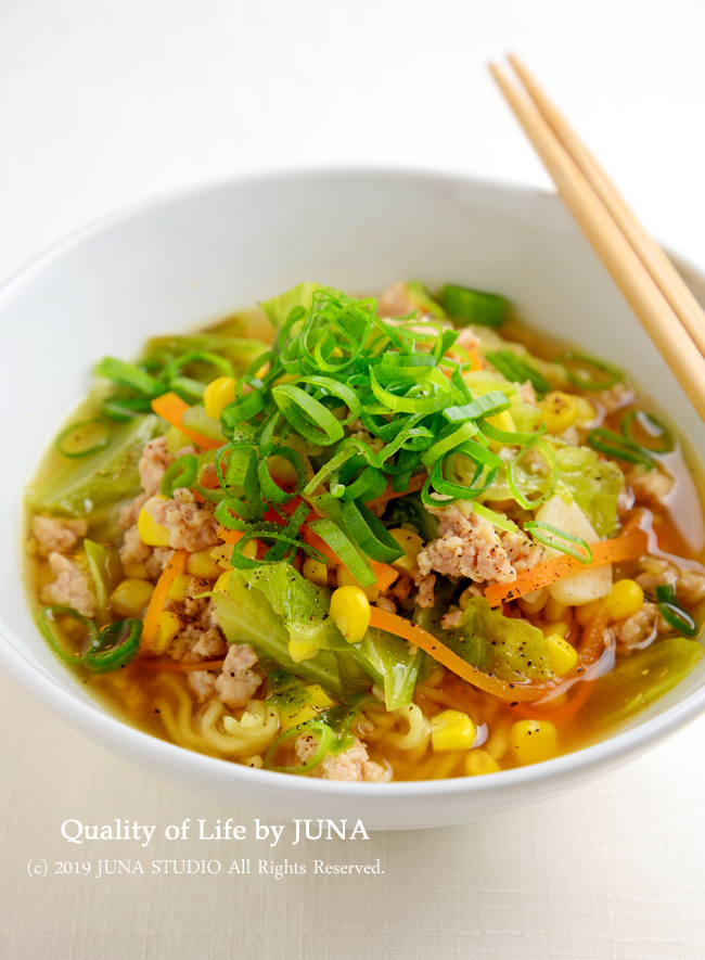 旬野菜（今年初とうもろこし！）を使った家ラーメン（あっさり系）