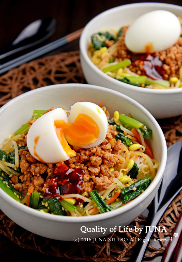 つるんとゆで卵オンがJUNA流☆ビビンパ風丼