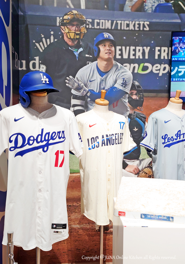 Dodgers-ten-16
