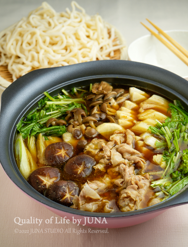 しめはカレーうどん！豚カレー鍋／今期観ているドラマたち