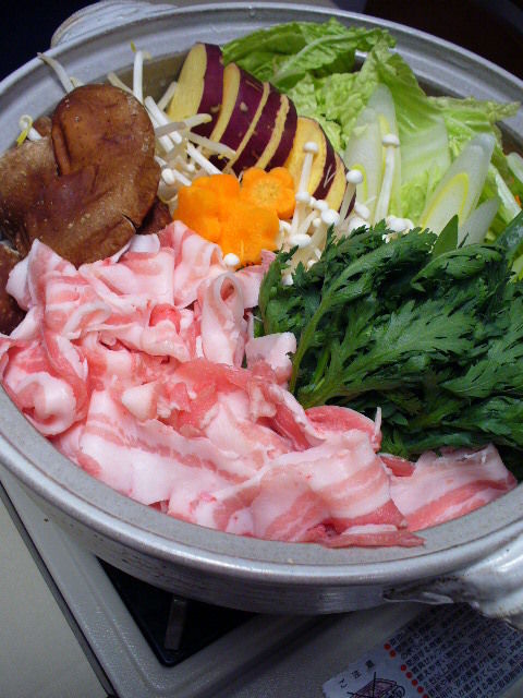 家族団らん~豚バラ肉のお鍋~