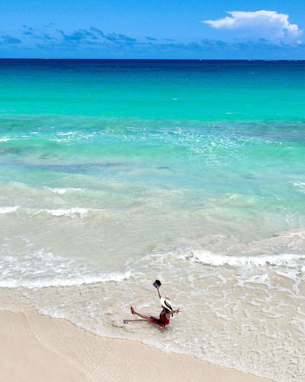 とまこドローン渡口の浜