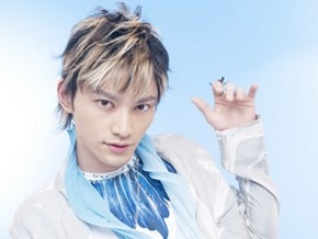 「AAA」の日高光啓