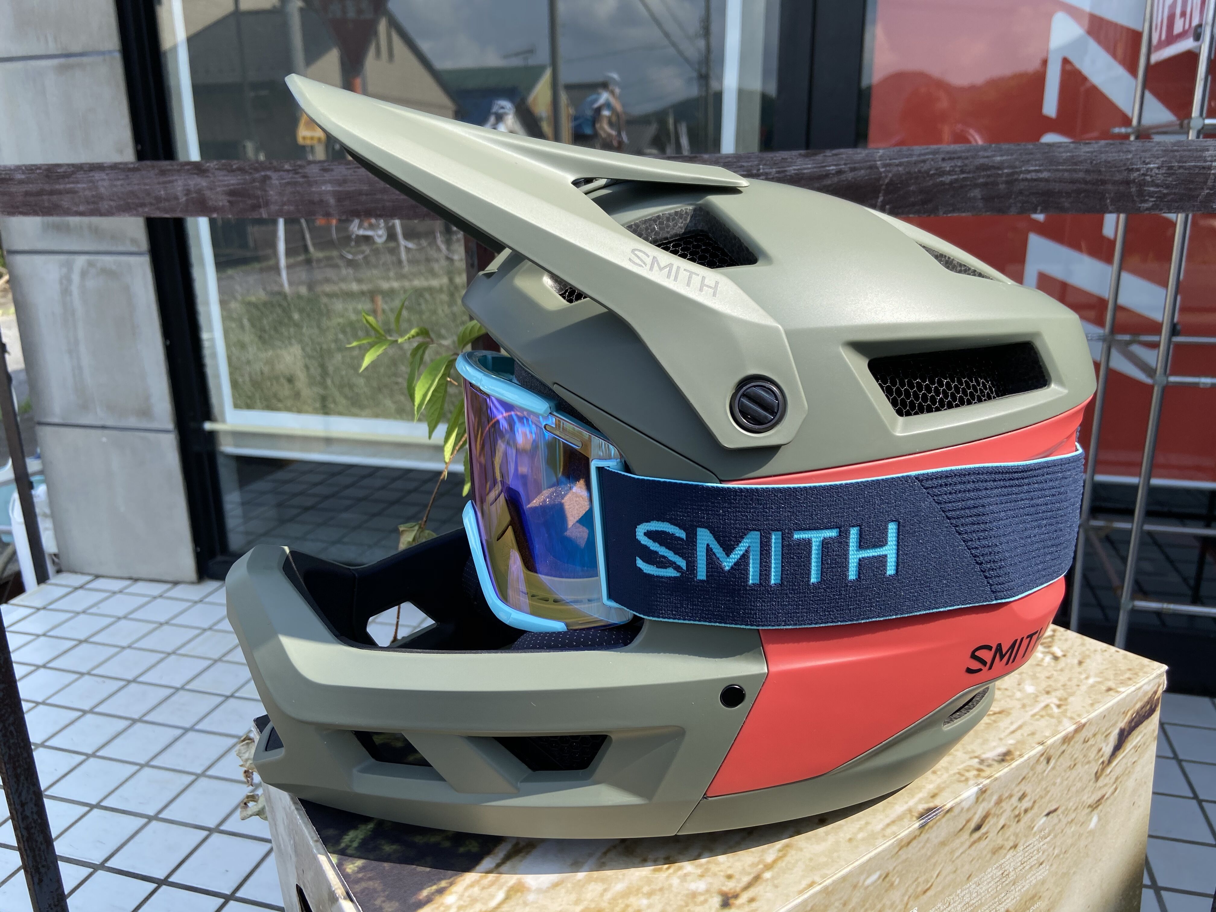SMITH ヘルメット : 岐阜県御嵩町のロードバイク・マウンテンバイク 