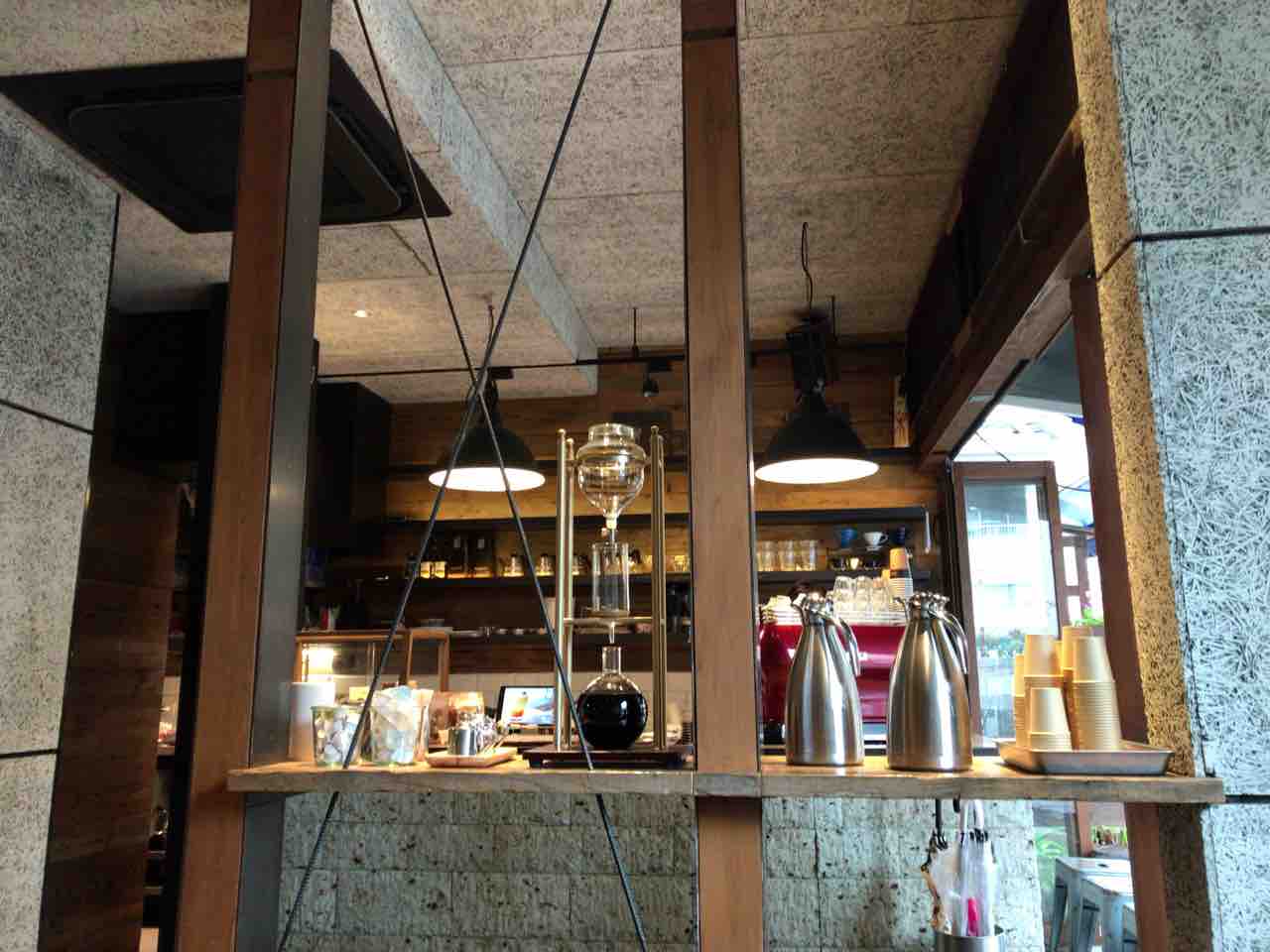 門前仲町 Monz Cafe 趣味の為に生きて行く 門前仲町 Monz Cafe 趣味の為に生きて行く