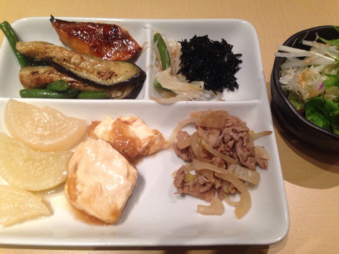 新宿三丁目 畑の厨 膳丸 ランチ 趣味の為に生きて行く