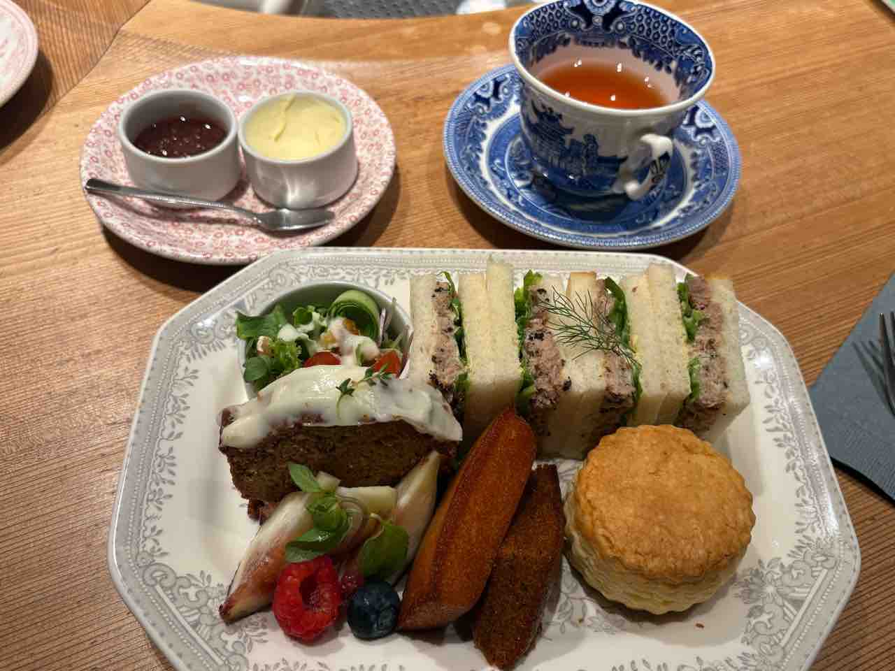 日比谷 「TEA ROOM KIKI」 : 趣味の為に生きて行く。