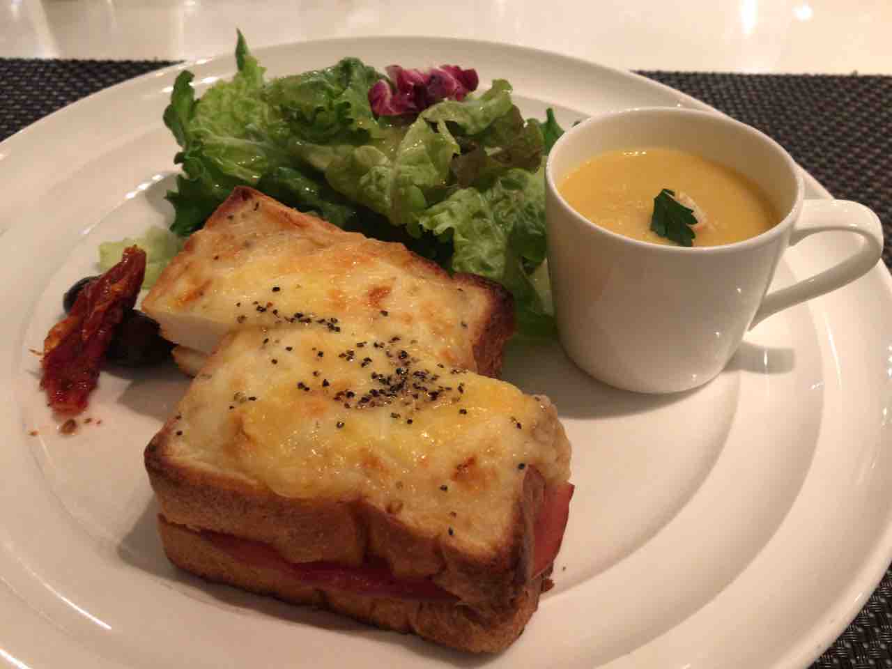 新宿三丁目 趣味の為に生きて行く 新宿三丁目 趣味の為に生きて行く
