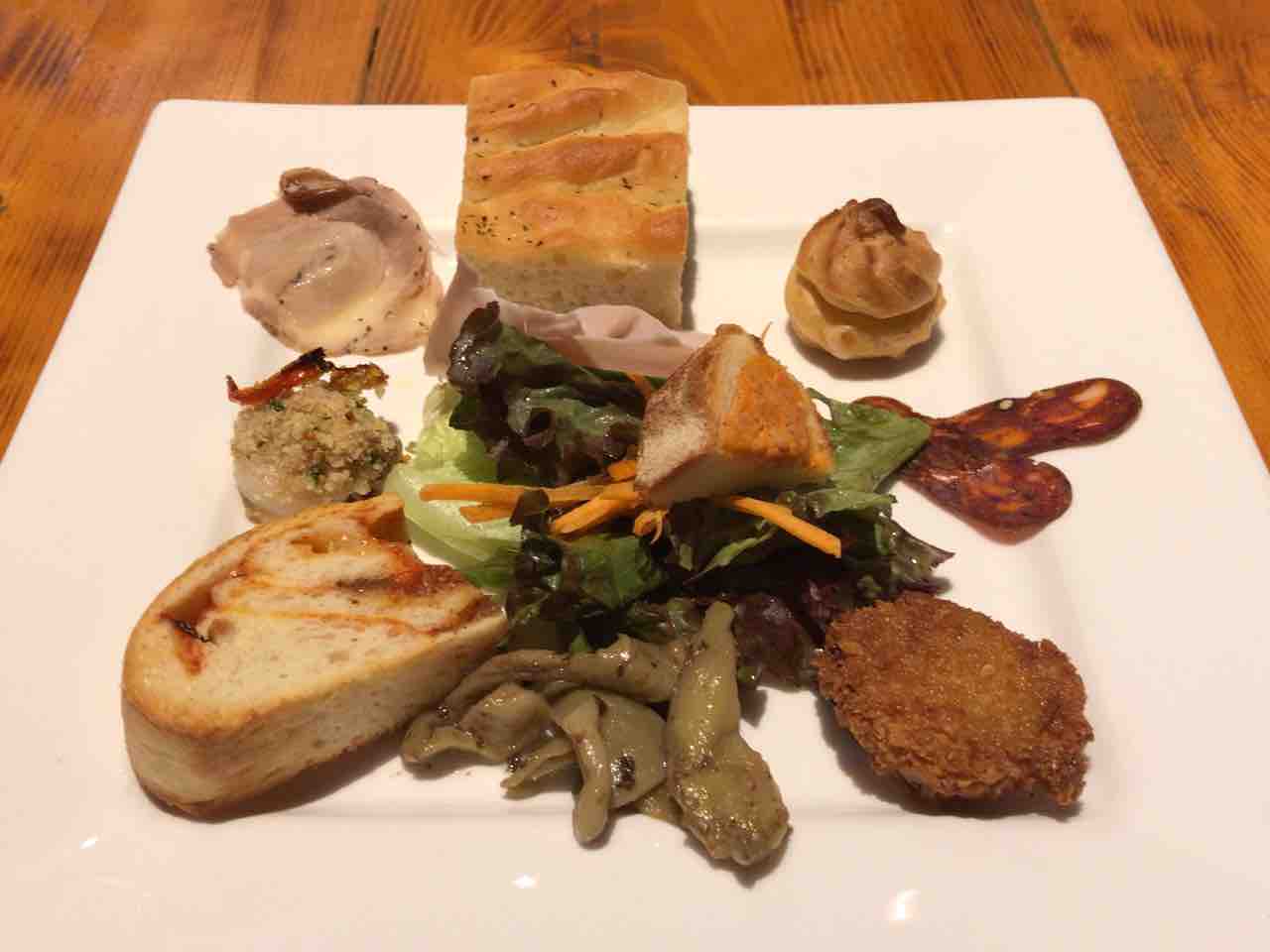 高田馬場 トラットリア ダイ パエサーニ ランチ 趣味の為に生きて行く