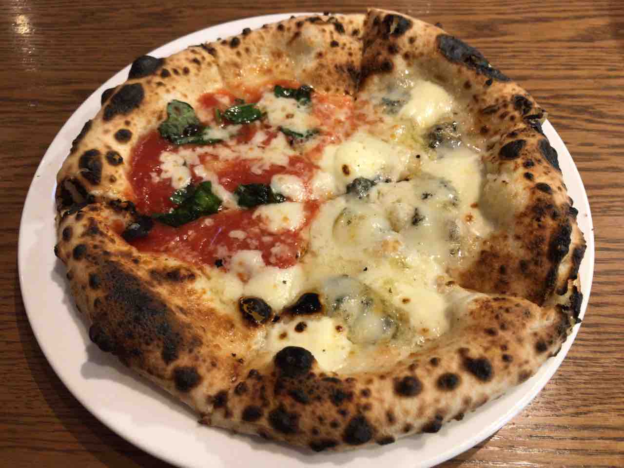 新宿御苑前 くろねこピッツァ ランチ 趣味の為に生きて行く