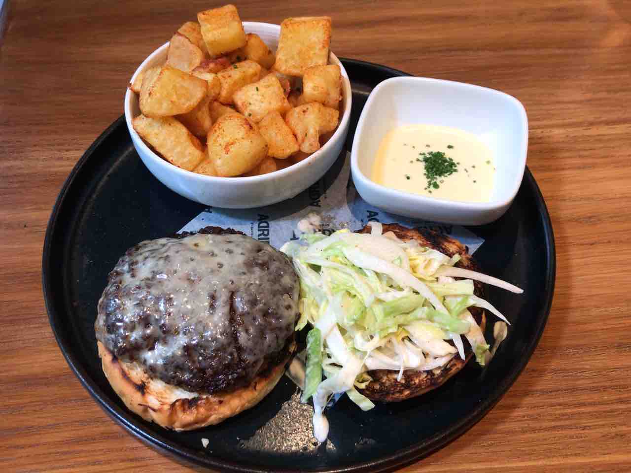 丸の内 Adrift By David Myers ランチ 趣味の為に生きて行く