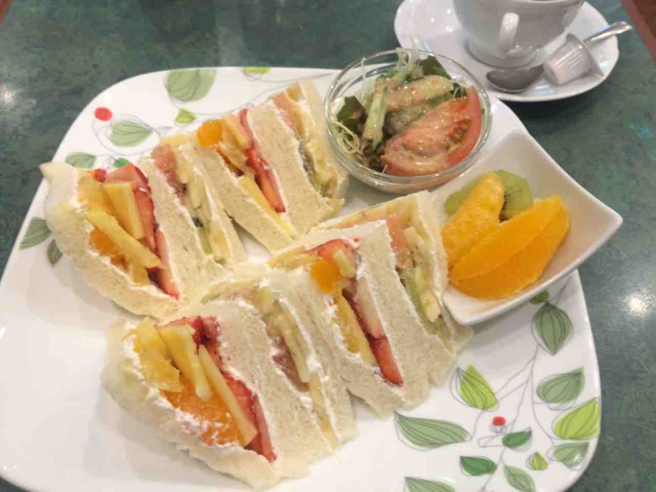 西新宿 ストロベリーフィールズ 趣味の為に生きて行く 西新宿 ストロベリーフィールズ 趣味の為に生きて行く