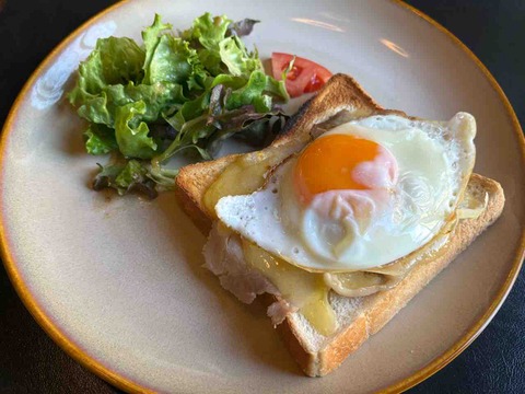 横浜　「CAFE de la PRESSE」