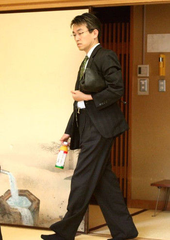 羽生入室