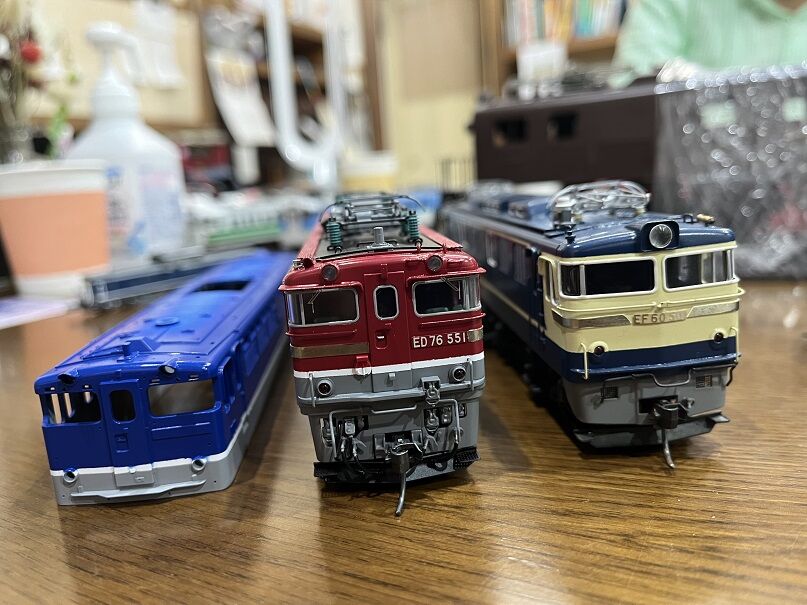 HO EF65 フリーランスカラーとEF81トワイライト色小加工 : 瀬戸川模型 
