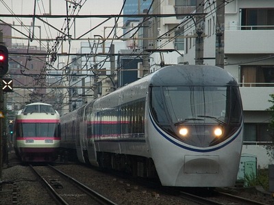 小田急10000系HiSEとJR東海371系を撮影。 : railcafeで独り言